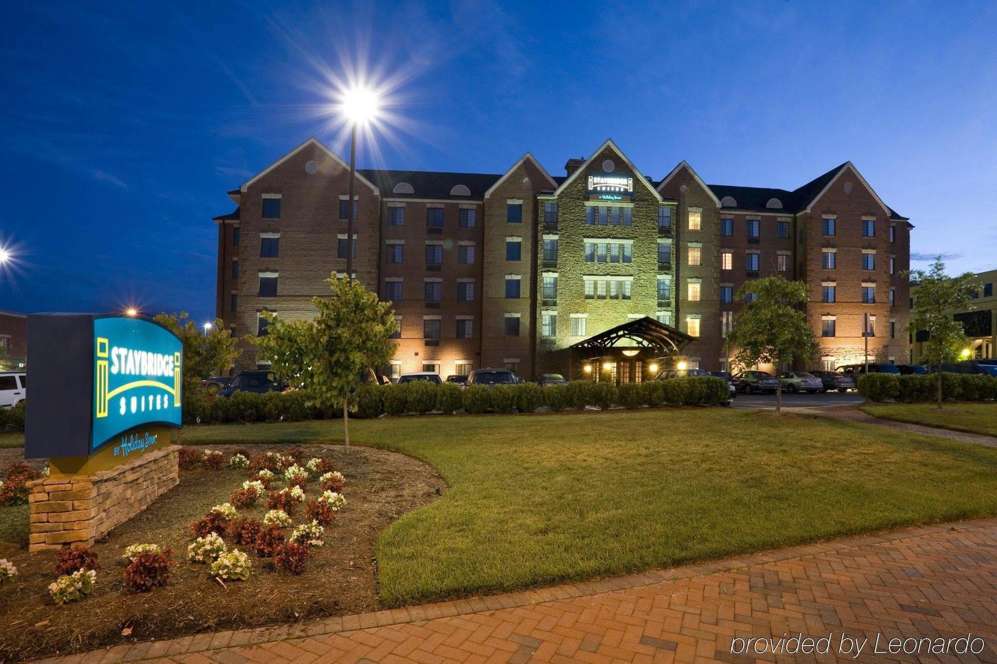 Staybridge Suites Tysons - Mclean By Ihg Экстерьер фото